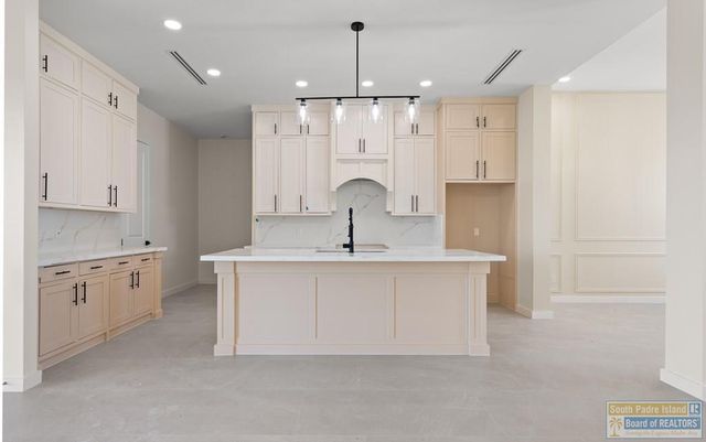 113 Canteros Dr., Rancho Viejo, TX 78575