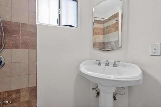 1161 Miller Avenue, Los Angeles, CA 90063