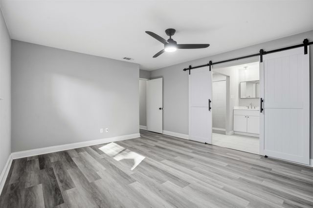 2217 Honey Creek Lane, Arlington, TX 76006