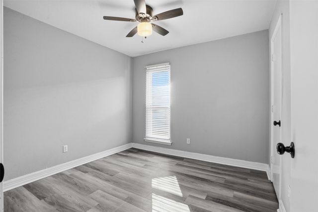 2217 Honey Creek Lane, Arlington, TX 76006