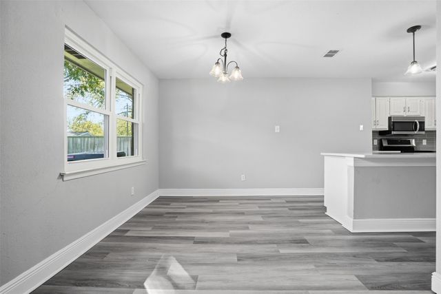 2217 Honey Creek Lane, Arlington, TX 76006