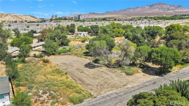 15780 Cottonwood, Victorville, CA 92395