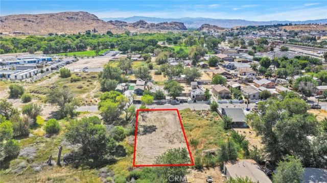 15780 Cottonwood, Victorville, CA 92395