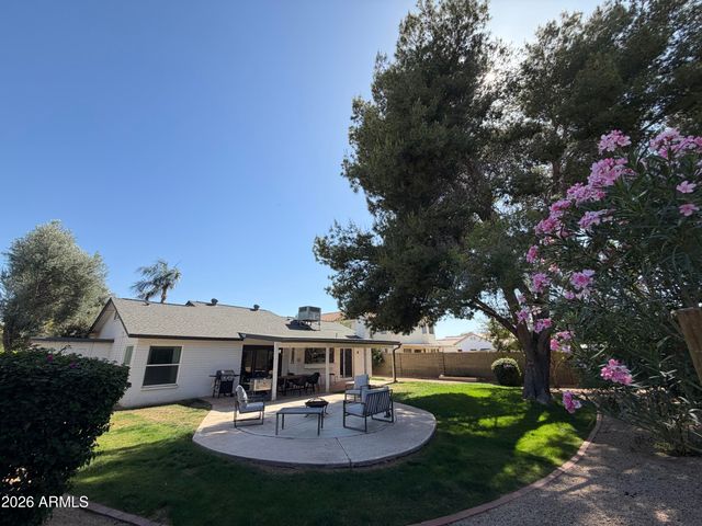 3708 E RENEE Drive, Phoenix, AZ 85050