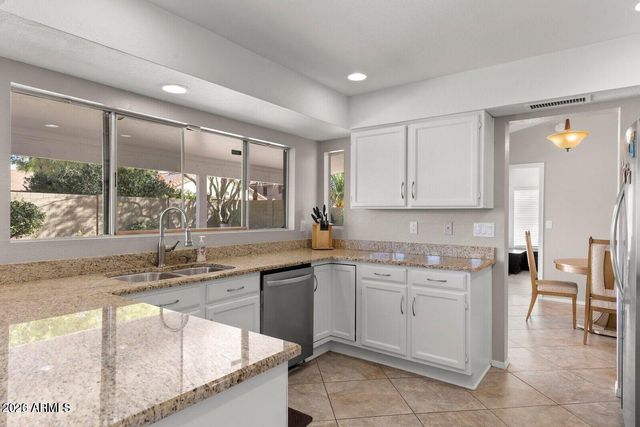 3708 E RENEE Drive, Phoenix, AZ 85050