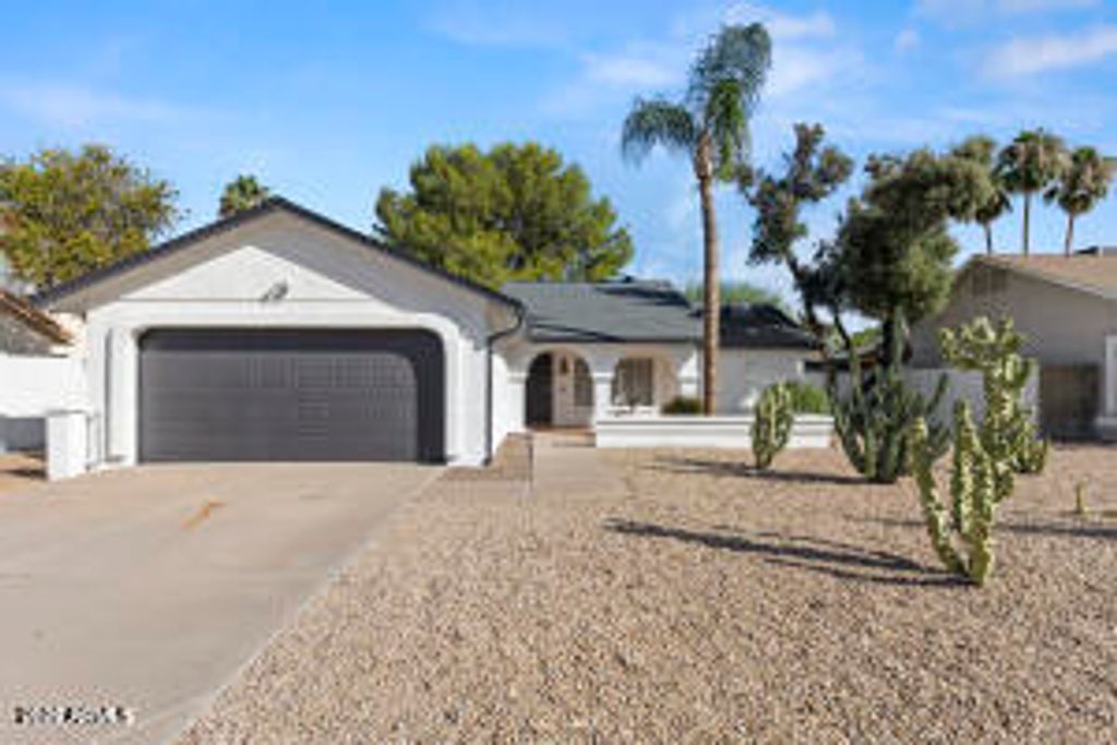 3708 E RENEE Drive, Phoenix, AZ 85050