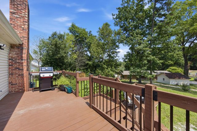9511 Timberlog Drive, Chattanooga, TN 37421