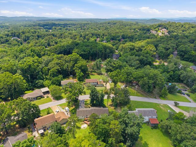 9511 Timberlog Drive, Chattanooga, TN 37421