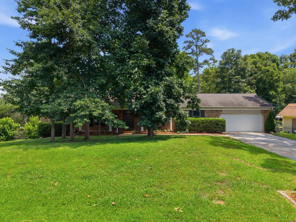 9511 Timberlog Drive, Chattanooga, TN 37421