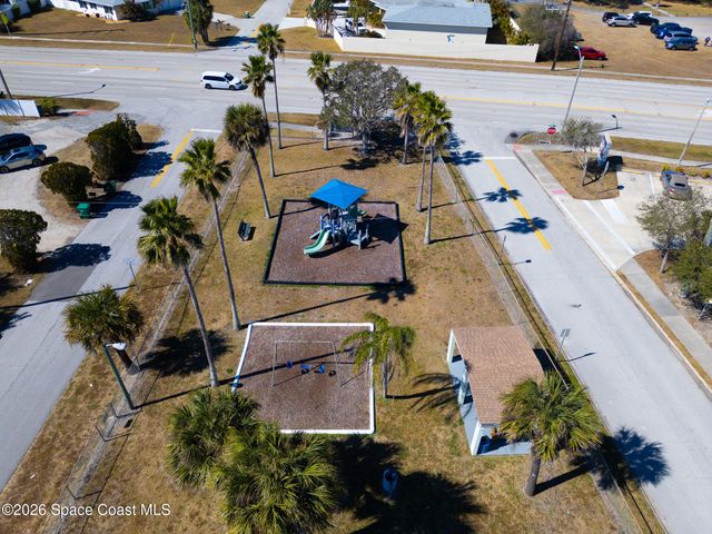 134 E Alachua Lane, Cocoa Beach, FL 32931