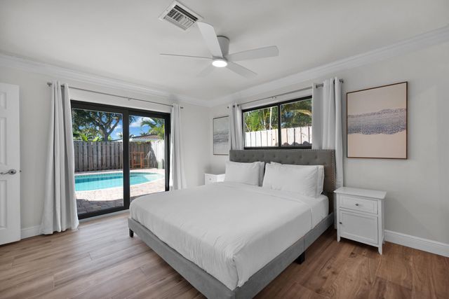 908 SE 16th Street, Deerfield Beach, FL 33441