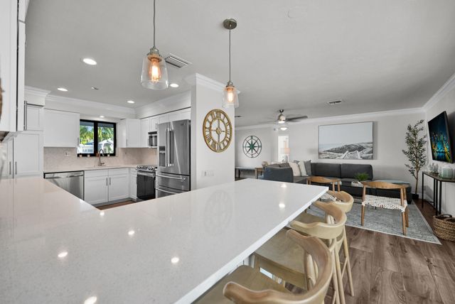 908 SE 16th Street, Deerfield Beach, FL 33441