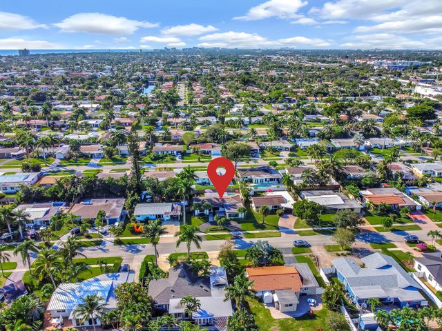 908 SE 16th Street, Deerfield Beach, FL 33441