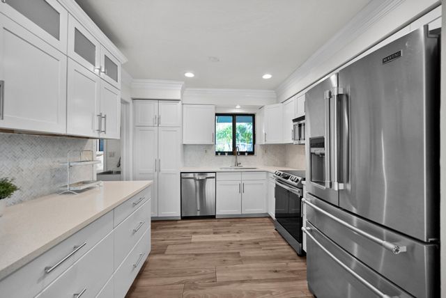 908 SE 16th Street, Deerfield Beach, FL 33441