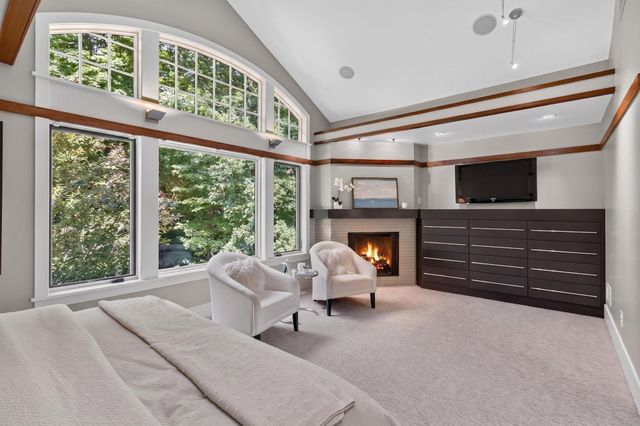 20895 Spencer Lane, Shorewood, MN 55331