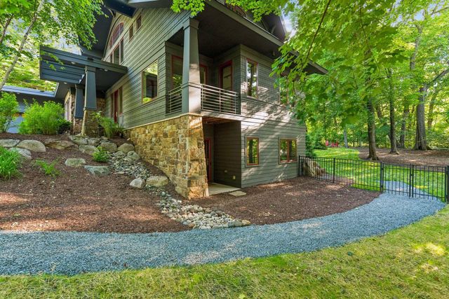 20895 Spencer Lane, Shorewood, MN 55331