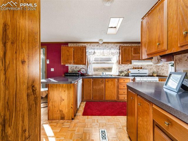 183 E Birch Hills Drive, Pueblo, CO 81007