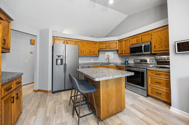 8455 174th Street W, Lakeville, MN 55044