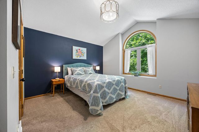 8455 174th Street W, Lakeville, MN 55044