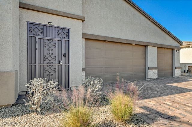 3791 McLeod Drive, Las Vegas, NV 89121