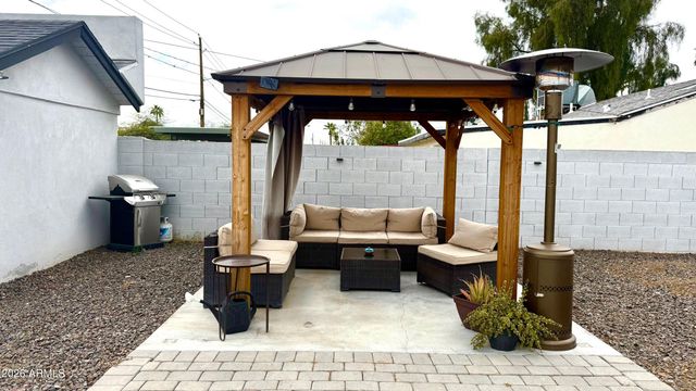 1109 W INDIAN SCHOOL Road, Phoenix, AZ 85013