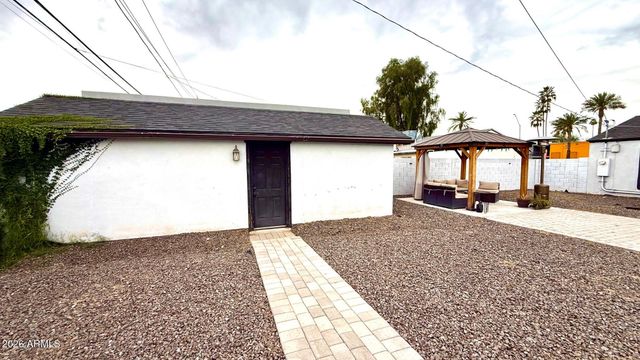 1109 W INDIAN SCHOOL Road, Phoenix, AZ 85013