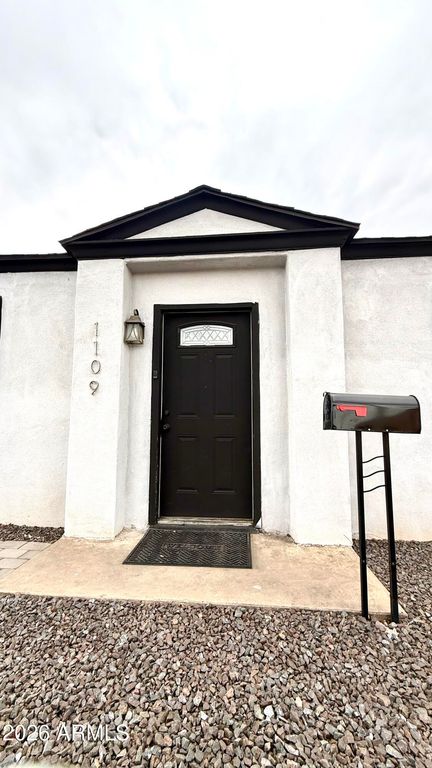 1109 W INDIAN SCHOOL Road, Phoenix, AZ 85013