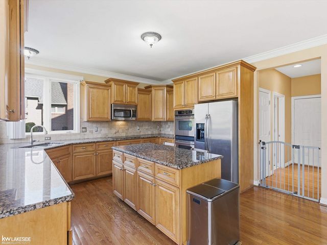 55279 Whispering Hills Drive, Shelby Twp, MI 48316