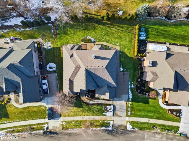 55279 Whispering Hills Drive, Shelby Twp, MI 48316