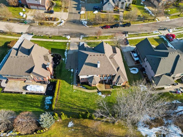 55279 Whispering Hills Drive, Shelby Twp, MI 48316