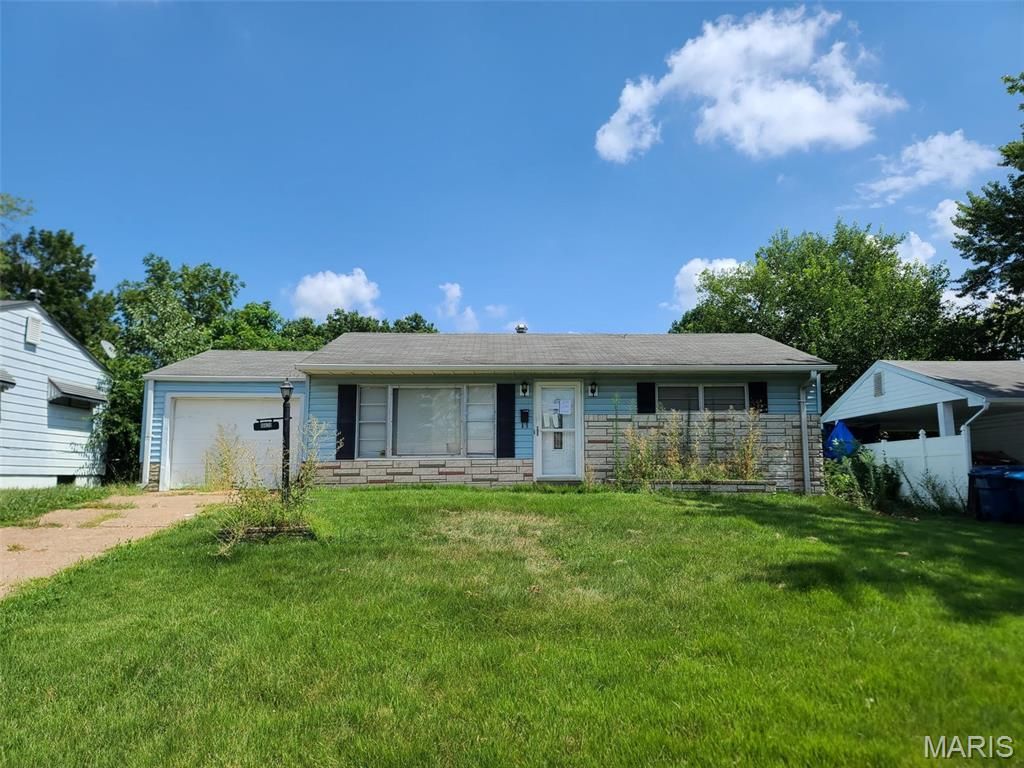 10020 Dellridge Lane, St Louis, MO 63136