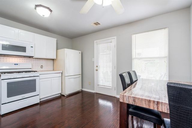 19007 Remington Park Dr, Houston, TX 77073