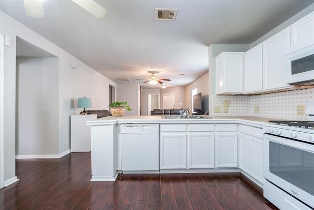 19007 Remington Park Dr, Houston, TX 77073