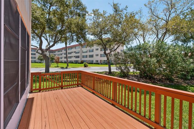 6330 99TH WAY N 14B, St Petersburg, FL 33708