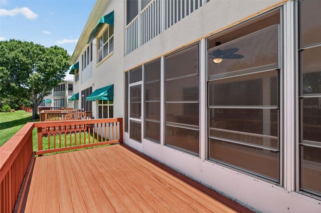 6330 99TH WAY N 14B, St Petersburg, FL 33708