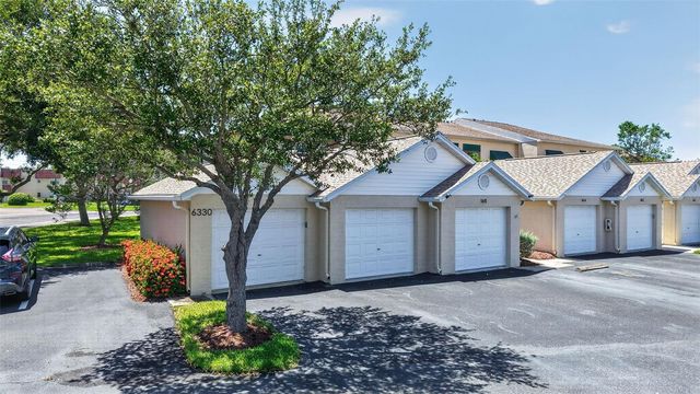 6330 99TH WAY N 14B, St Petersburg, FL 33708