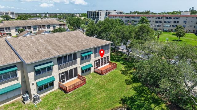 6330 99TH WAY N 14B, St Petersburg, FL 33708