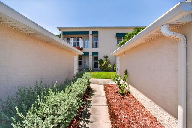 6330 99TH WAY N 14B, St Petersburg, FL 33708