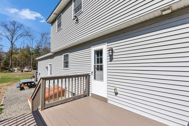 125 Pine Meadows Circle, Bennington, NH 03442