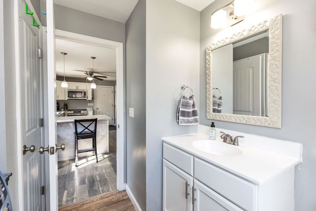 125 Pine Meadows Circle, Bennington, NH 03442