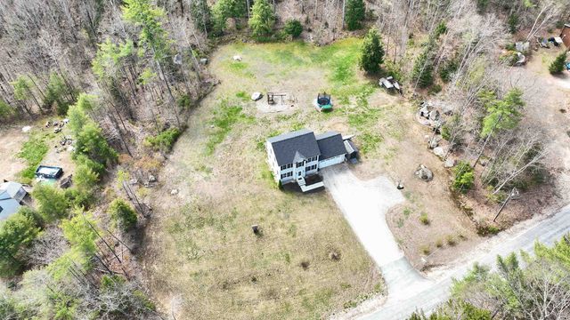 125 Pine Meadows Circle, Bennington, NH 03442