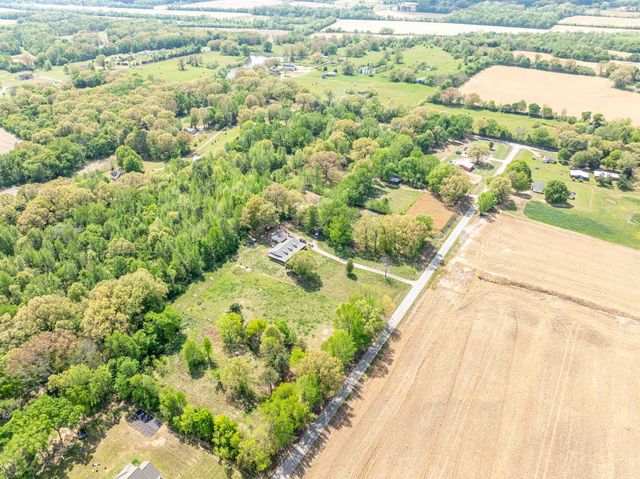 1735 STAFFORD DR, Somerville, TN 38068