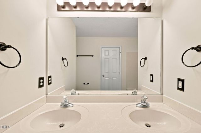 6217 Daybreak Drive, Wake Forest, NC 27587