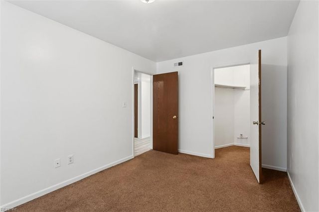 6704 Cedar Lake DR, Gloucester, VA 23061