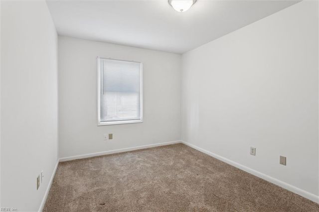 6704 Cedar Lake DR, Gloucester, VA 23061