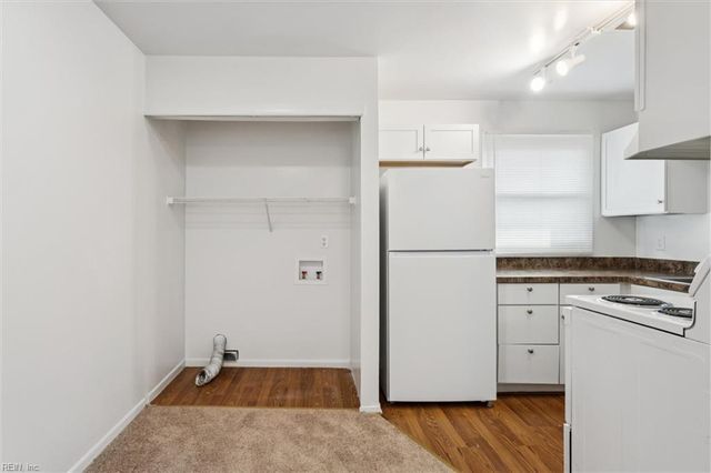 6704 Cedar Lake DR, Gloucester, VA 23061