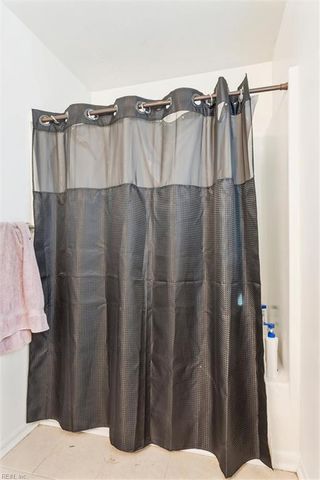 6704 Cedar Lake DR, Gloucester, VA 23061