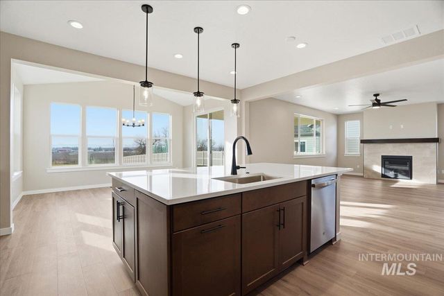 3807 S Anise Ave, Nampa, ID 83686