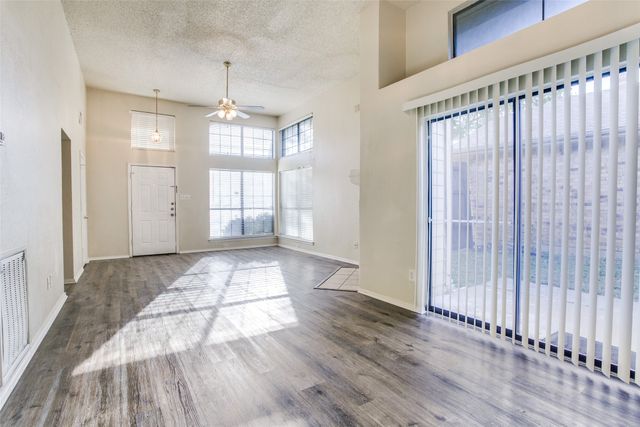 451 Appomattox Drive, Mesquite, TX 75149