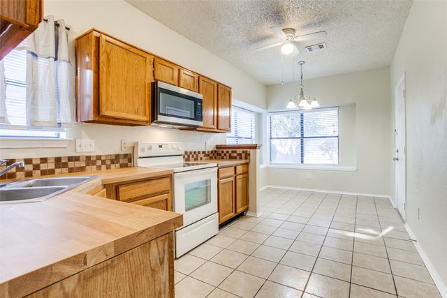 451 Appomattox Drive, Mesquite, TX 75149